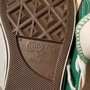 Converse Chuck Taylor Sneakers Size 10